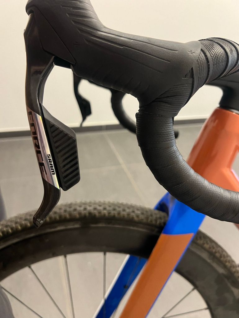 Używany BMC URS 01 THREE 2022 2022 Road & Gravel — zdjęcie 7 z 8