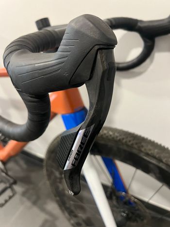 Używany BMC URS 01 THREE 2022 2022 Road & Gravel — zdjęcie 6 z 8