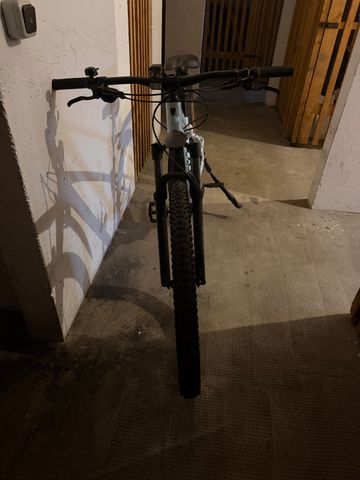 Brugt Trek Marlin 7 Gen 3 2026 2026 Mountainbike — billede 2 af 3