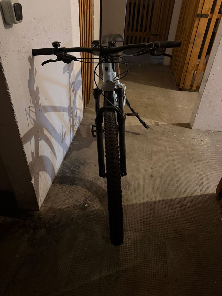 Brugt Trek Marlin 7 Gen 3 2026 2026 Mountainbike — billede 2 af 3