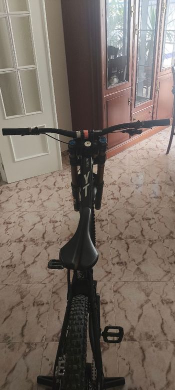 YT Industries Tues CF 2018 2018 Mountainbike usato, Nero — immagine 9 di 10
