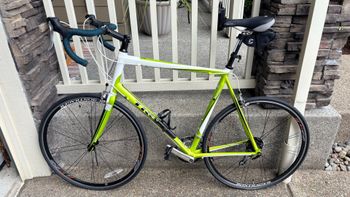 Used Trek 2.3 H2 (Triple) 2012 2012 Road & Gravel, Green — image 2 of 5