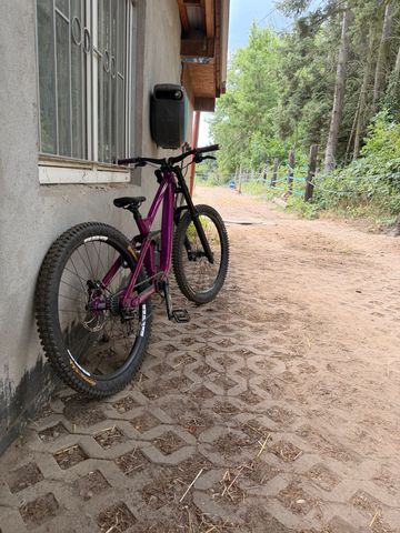 Used CUBE TWO15, PRO 27.5 2025 2025 Mountainbike, Purple, 27.5 — image 1 of 6