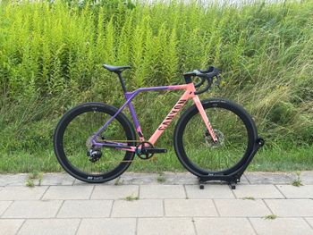 Used Canyon CF SL 8 2023 Road & Gravel