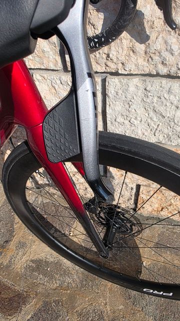 Used Yoeleo Custom SRAM Force eTap AXS 2022 Road & Gravel, Red — image 6 of 10