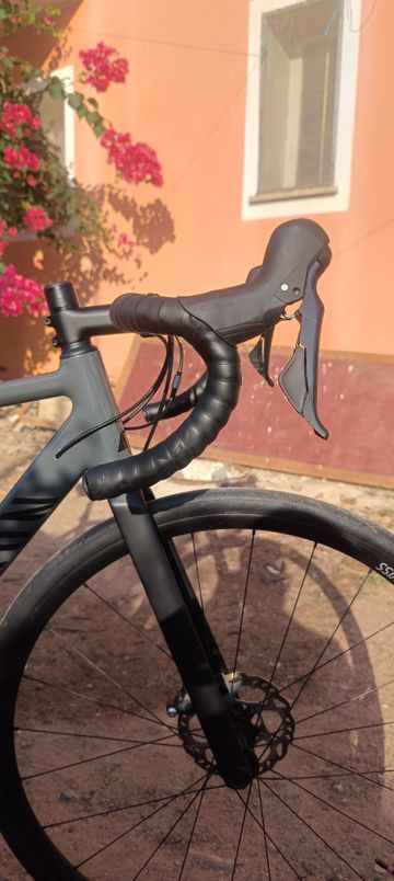 Used Canyon Endurace 6 2024 2024 Road & Gravel, Light Gray — image 2 of 8
