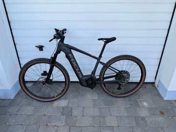 Used Focus JARIFA² 6.9 2022 2022 Mountainbike, Light Gray, 29 — image 2 of 4