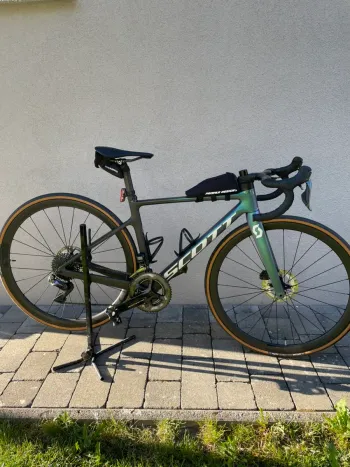 Käytetty Scott Addict RC Pro 2021 Road & Gravel