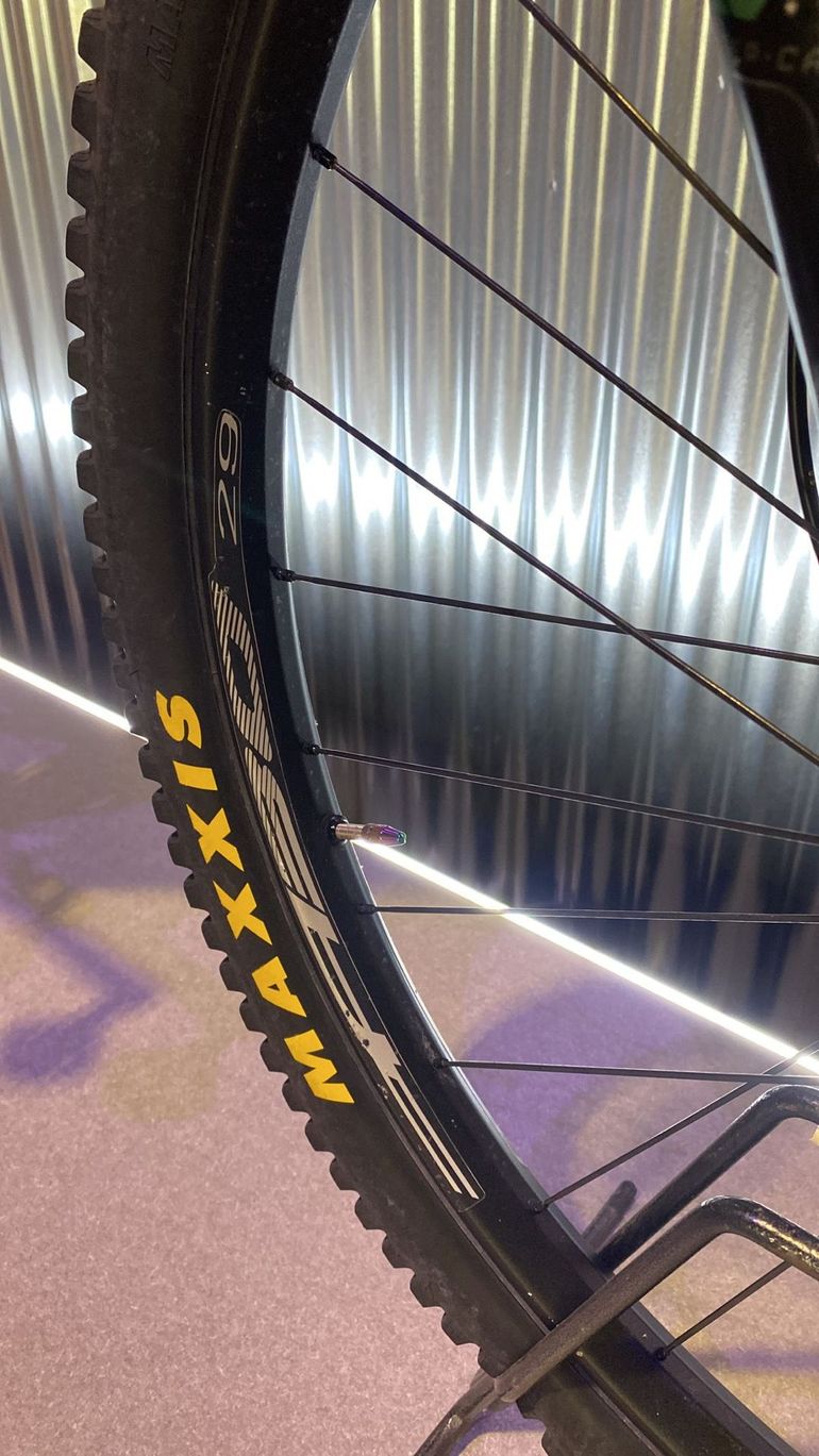 BH Bikes Custom Shimano Deore XT 2023 Mountainbike de segunda mano, Verde — imagen 12 de 12