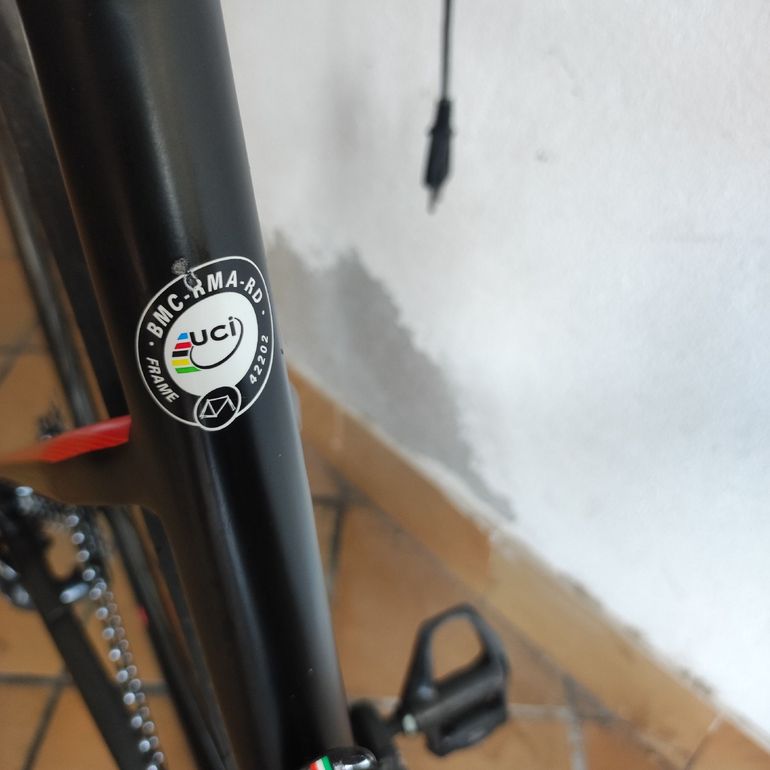 Used BMC Roadmachine 01 FOUR 2019 2019 Road & Gravel, Black — image 10 of 13