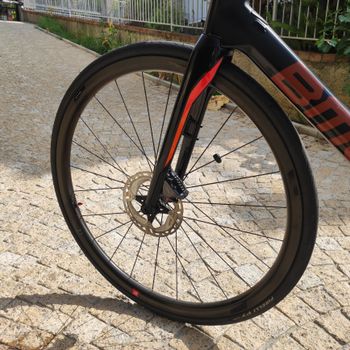 BMC Roadmachine 01 FOUR 2019 2019 Road & Gravel usato, Nero — immagine 6 di 8