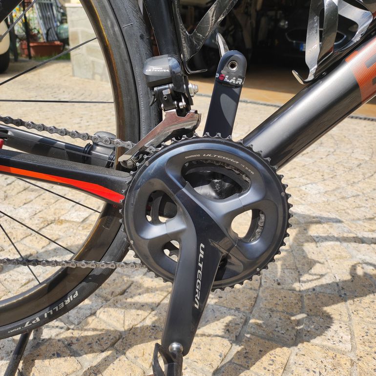 BMC Roadmachine 01 FOUR 2019 2019 Road & Gravel usato, Nero — immagine 2 di 8