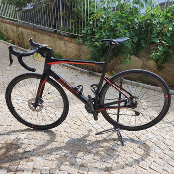 BMC Roadmachine 01 FOUR 2019 2019 Road & Gravel usato, Nero — immagine 4 di 8