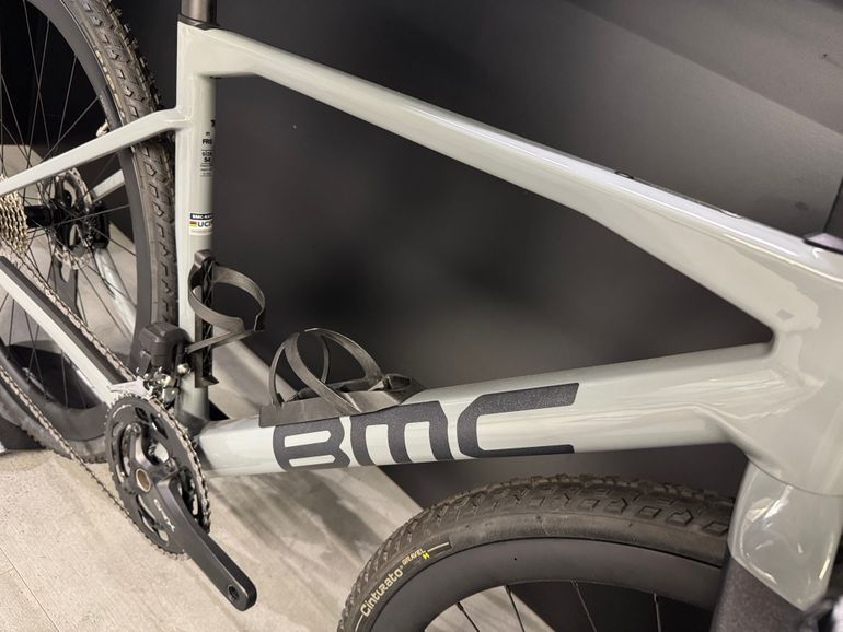 BMC Kaius 01 THREE 2026 2026 Road & Gravel d'occasion — image 8 sur 12