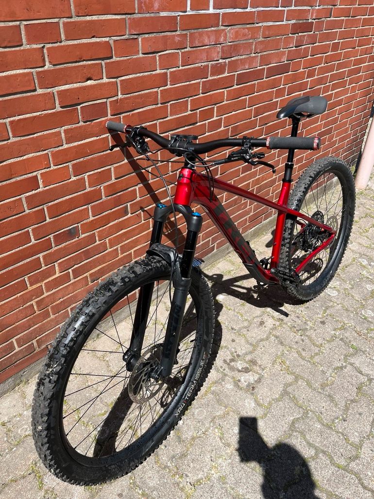 Trek Roscoe 9 2023 2023 Mountainbike d'occasion — image 5 sur 14
