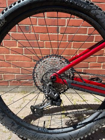 Trek Roscoe 9 2023 2023 Mountainbike d'occasion — image 2 sur 14