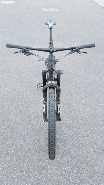 Used Canyon Neuron 7 2024 2024 Mountainbike, Black, 27.5, 29 — image 4 of 10