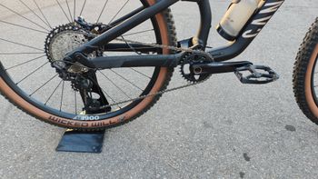 Used Canyon Neuron 7 2024 2024 Mountainbike, Black, 27.5, 29 — image 9 of 10