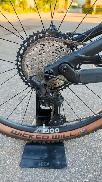 Used Canyon Neuron 7 2024 2024 Mountainbike, Black, 27.5, 29 — image 10 of 10