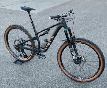 Used Canyon Neuron 7 2024 2024 Mountainbike, Black, 27.5, 29 — image 3 of 10