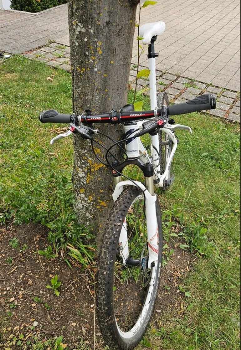 Used Corratec Super Bow 1995 Mountainbike, White — image 2 of 3
