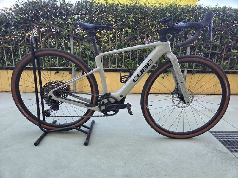 Gebrauchtes CUBE Nuroad Hybrid C:62 Race 400X 2025 Road & Gravel