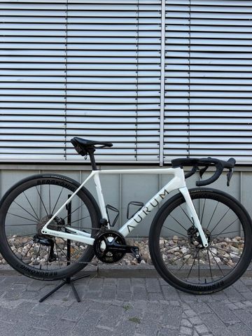 Używany Aurum Essentia 2025 Road & Gravel
