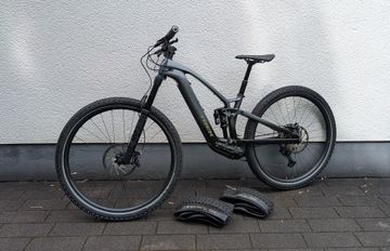 Tweedehands Trek Fuel EXe 9.7 2023 2023 Mountainbike — afbeelding 1 van 10