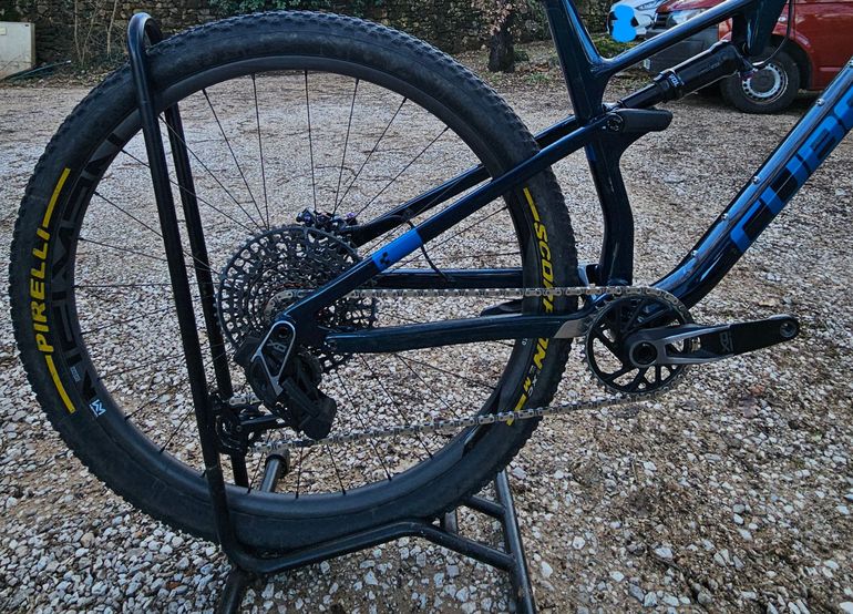 Brugt CUBE AMS ZERO99 C:68X SLT 29 2024 2024 Mountainbike — billede 4 af 4