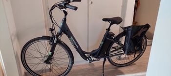 Gebrauchtes Zündapp Green 3.7 2023 Urban, Hellgrau — Bild 2 von 3