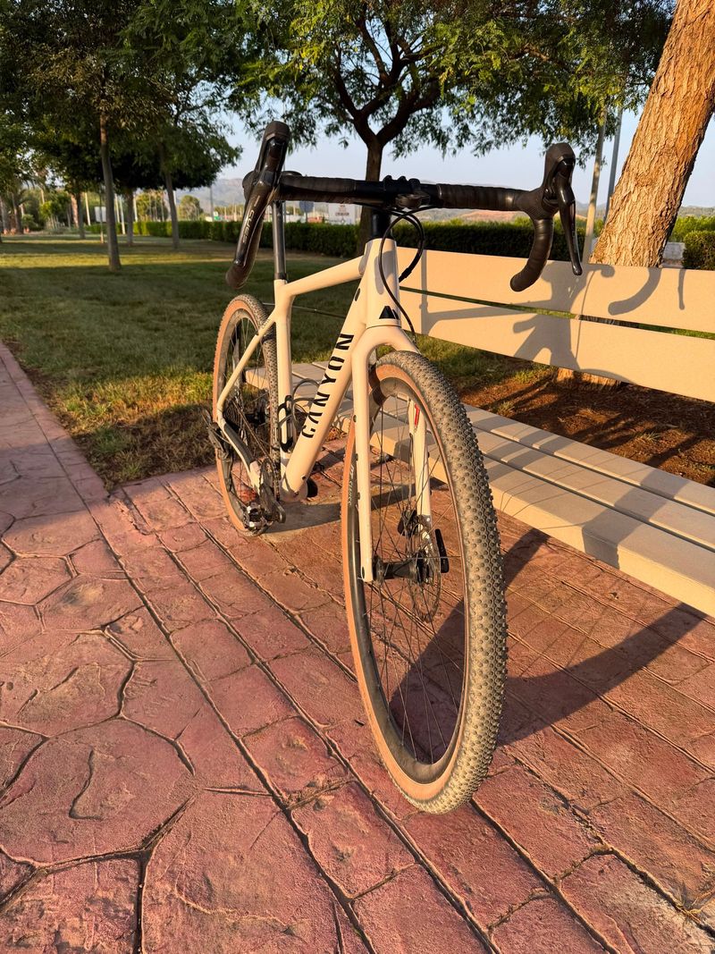 Tweedehands Canyon Grizl 5 2026 2026 Road & Gravel — afbeelding 6 van 8