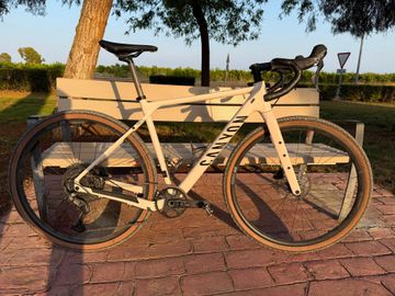 Tweedehands Canyon Grizl 5 2026 2026 Road & Gravel — afbeelding 1 van 8