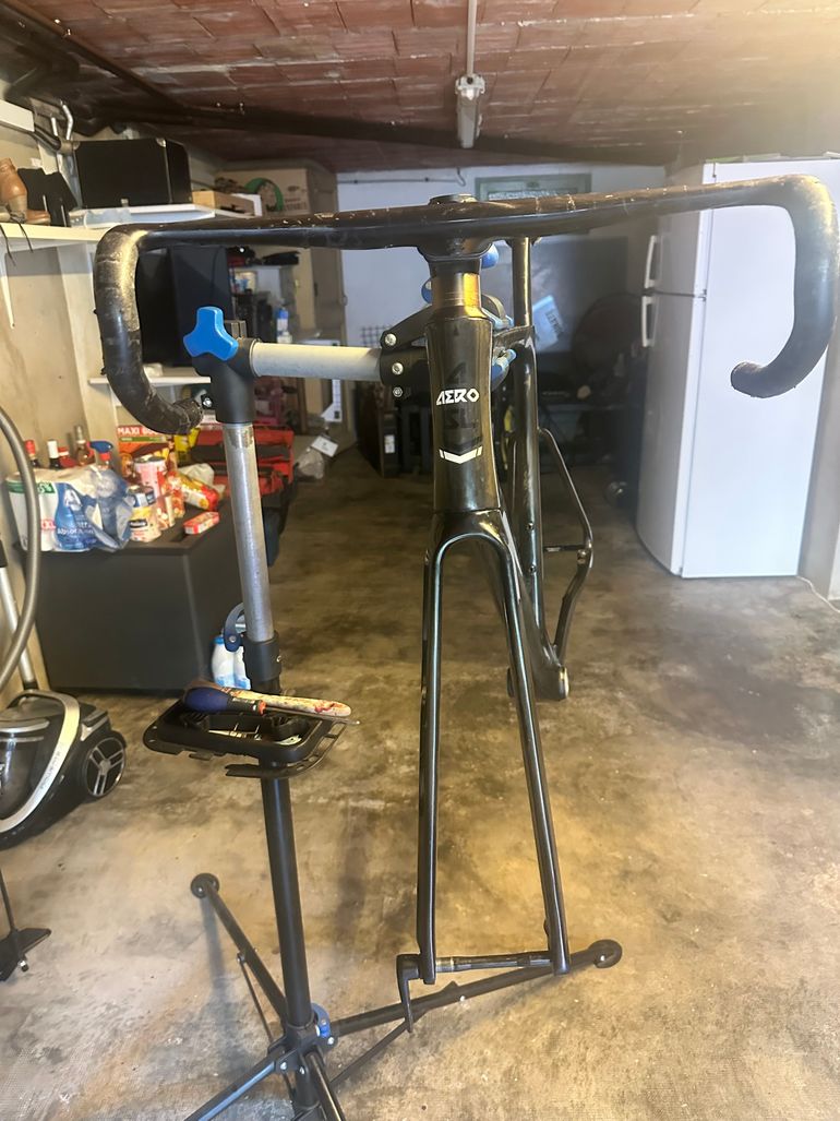 Alpha Bikes Route Aéro Frameset 2021 Road & Gravel usato, Nero — immagine 4 di 6