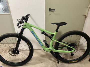 Brugt Santa Cruz BLUR S / TR / Carbon C / 29 2023 2023 MTB