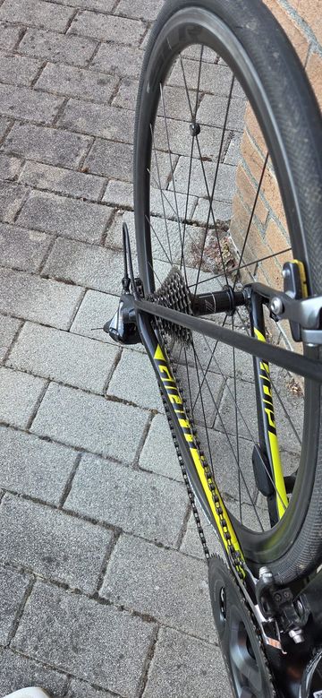 Tweedehands Giant TCR Advanced Pro 1 2017 2017 Road & Gravel — afbeelding 2 van 5