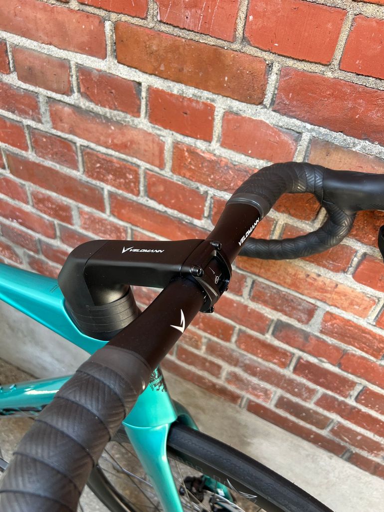 Używany Bianchi Oltre Shimano Ultegra Di2 2026 Road & Gravel — zdjęcie 7 z 17