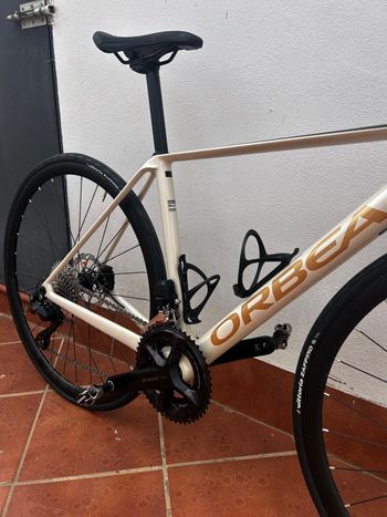 Gebrauchtes Orbea ORCA M30i 2025 2025 Road & Gravel, Weiß — Bild 8 von 9