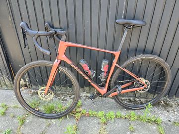 Giant Revolt Advanced 3 2024 2024 Road & Gravel d'occasion — image 7 sur 14