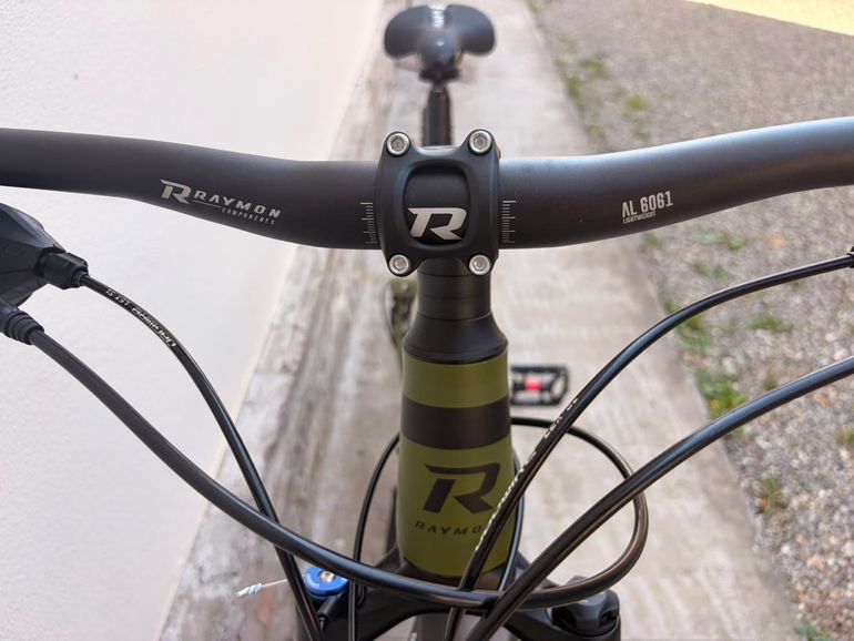Used Raymon Custom Tektro 2024 Mountainbike, Green — image 4 of 11