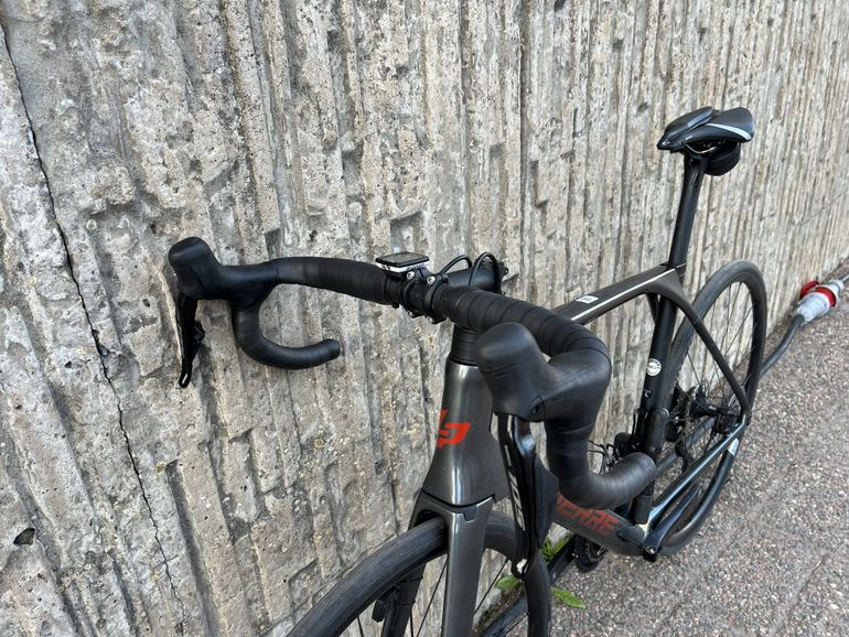 Used Lapierre Aircode DRS 5.0 Di2 2024 2024 Road & Gravel, Light Gray — image 3 of 3