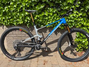 Tweedehands Mondraker F-PODIUM RR SL 2025 2025 MTB