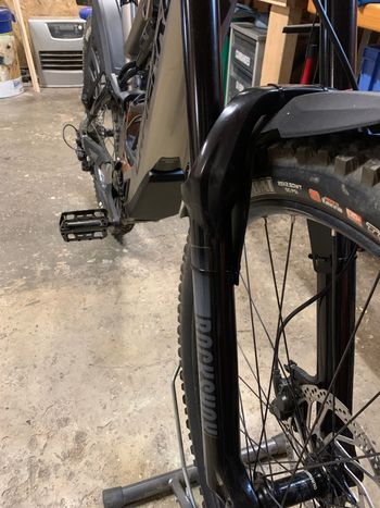 Lapierre Overvolt AM 6.6 2021 2021 Mountainbike usato, Grigio chiaro — immagine 6 di 8