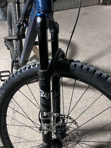 Gebrauchtes Rocky Mountain Instinct Carbon 30 2021 2021 Mountainbike, Blau, 27.5, 29 — Bild 4 von 8