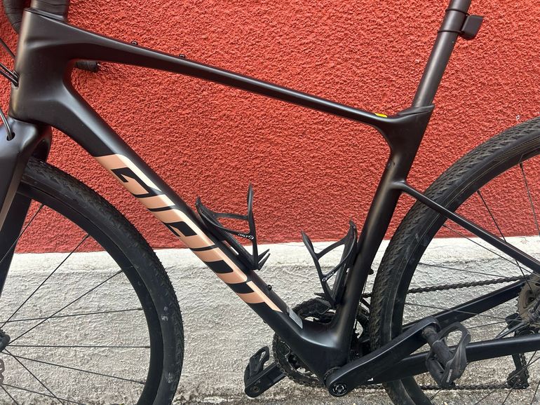 Used Giant Revolt Advanced 3 2022 2022 Road & Gravel, Black — image 4 of 8