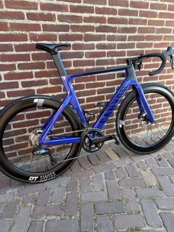 Używany Canyon Aeroad CF SLX 8 Di2 2024 2024 Road & Gravel
