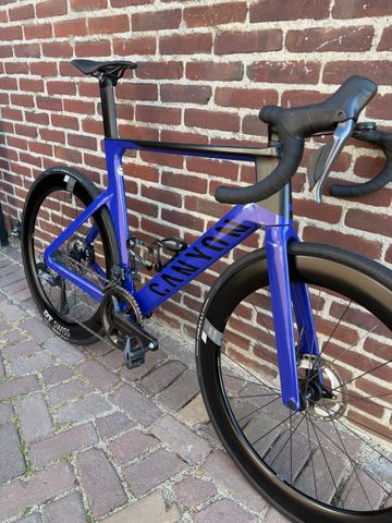 Brugt Canyon Aeroad CF SLX 8 Di2 2024 2024 Road & Gravel — billede 2 af 7