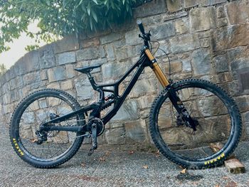 Tweedehands Santa Cruz V10 DH X01 / Carbon CC 2025 2025 MTB