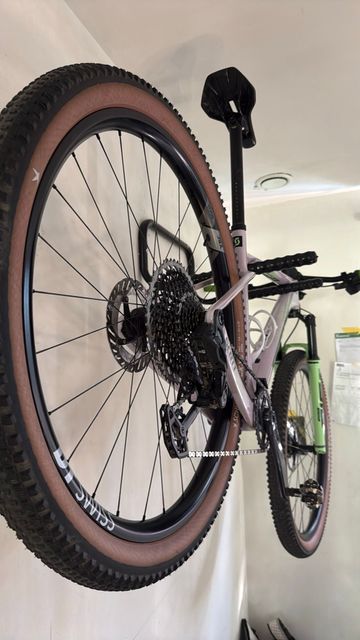 Used Scott Scale RC World Cup 2026 2026 Mountainbike, Purple, 29 — image 2 of 7
