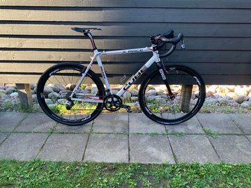 Brugt Cube X-Race Pro - L - Taylored 2011 Road & Gravel