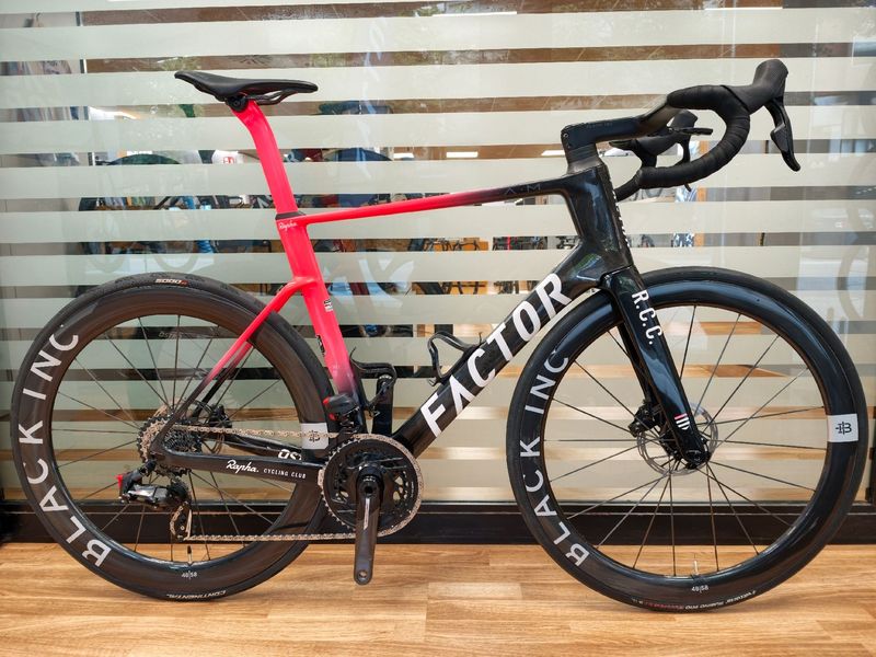 Factor Ostro SRAM Force eTap AXS 2026 Road & Gravel usato